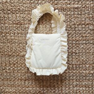 My Mum Made It Cream Ruffled Women's Pillow Bag